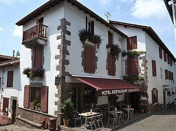 Hostel Ramuntcho Saint-Jean-Pied-de-Port Esterno foto