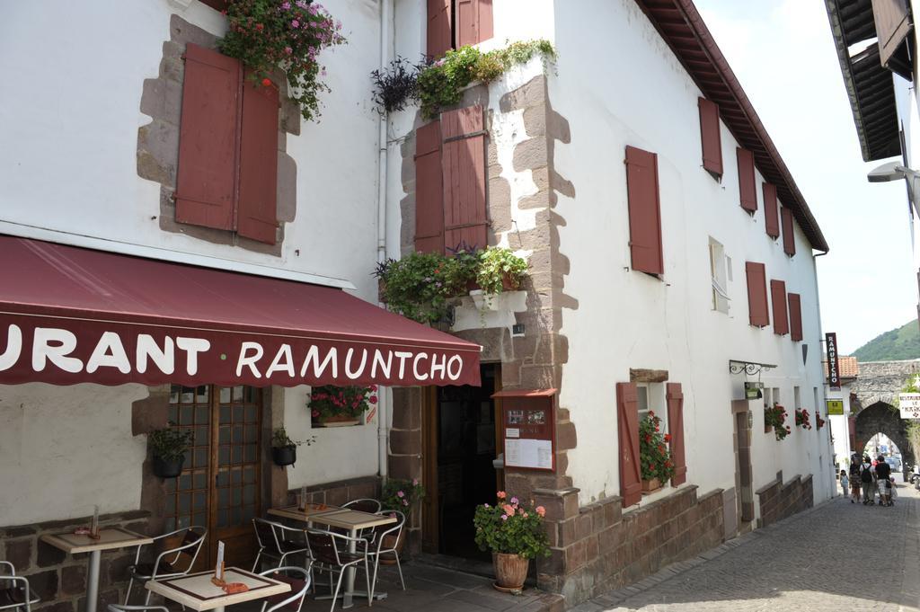Hostel Ramuntcho Saint-Jean-Pied-de-Port Esterno foto